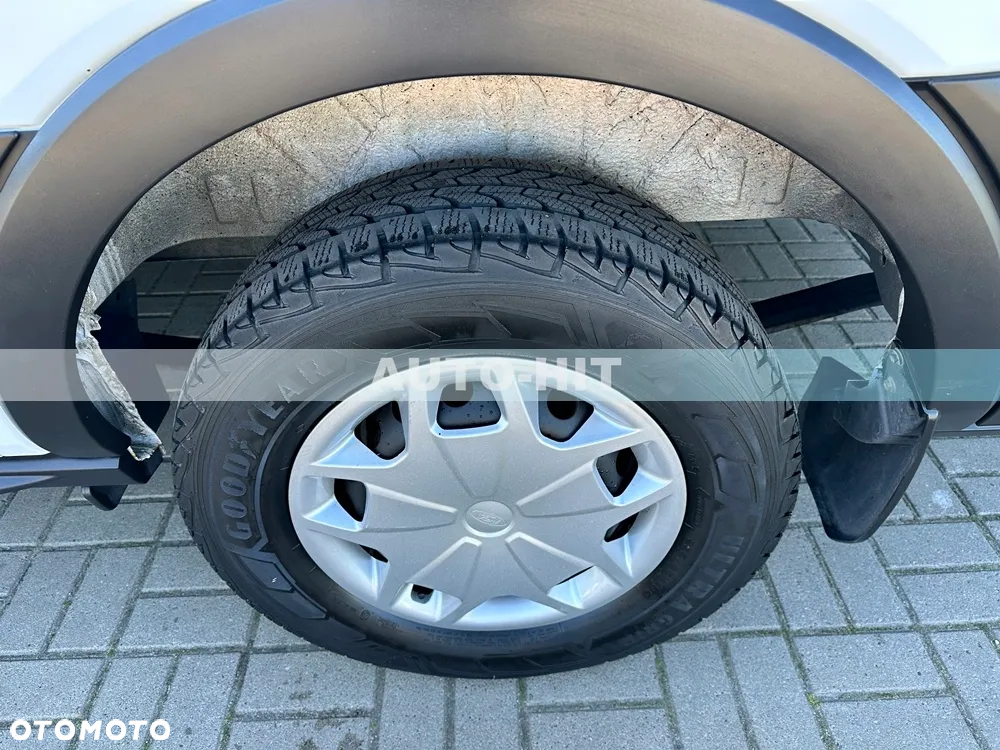 Ford Transit - 25