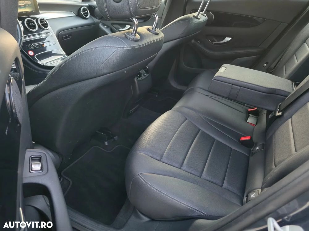 Mercedes-Benz GLC 220 d 4Matic 9G-TRONIC Exclusive - 32
