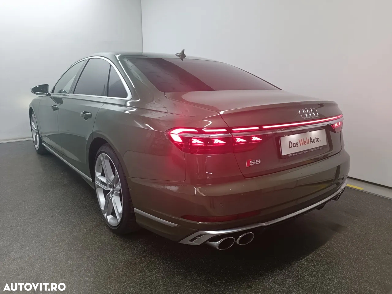 Audi S8 - 3