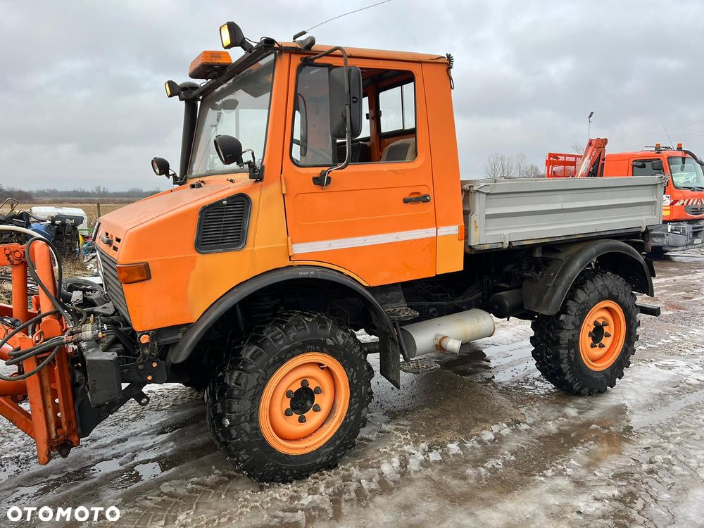 Mercedes-Benz UNIMOG 427/10 - 2