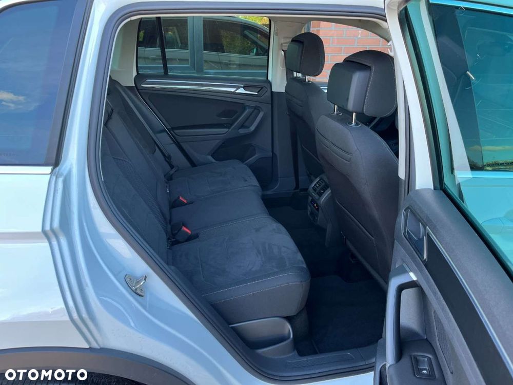 Volkswagen Tiguan 2.0 TDI R-Line DSG - 32