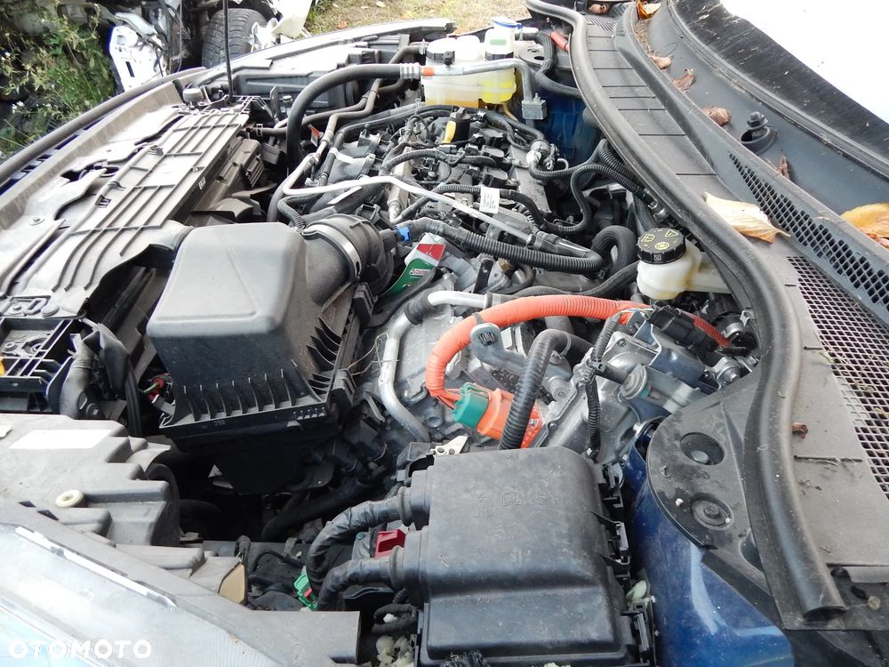 Ford Kuga - 13