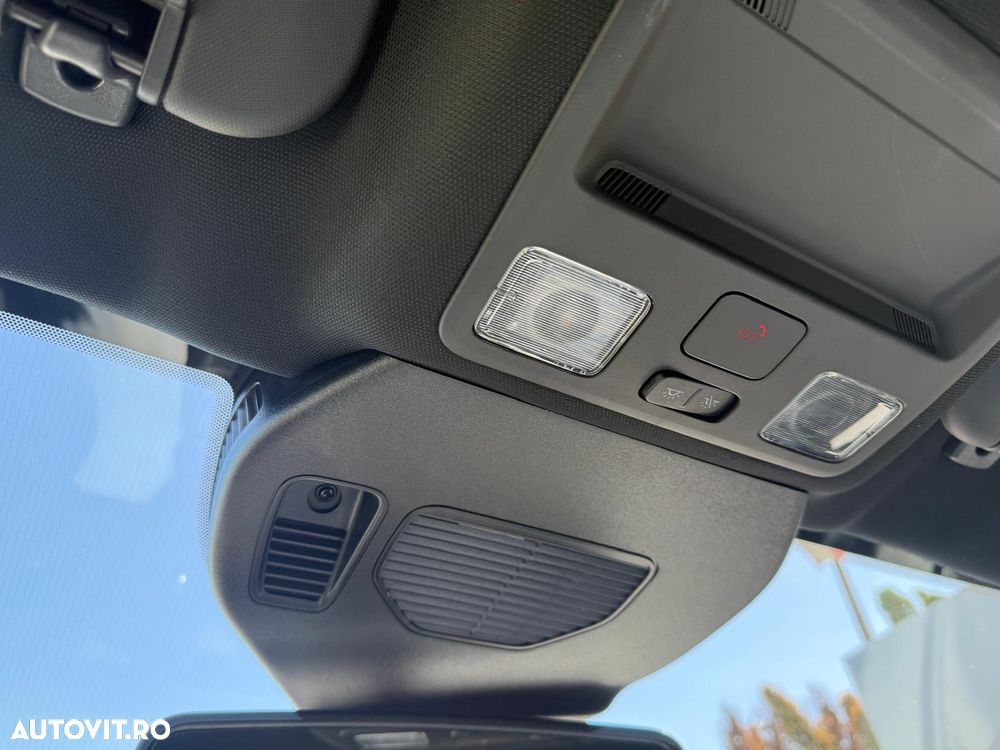 Ford Kuga 2.5 Duratec FHEV AWD ST Line X - 26