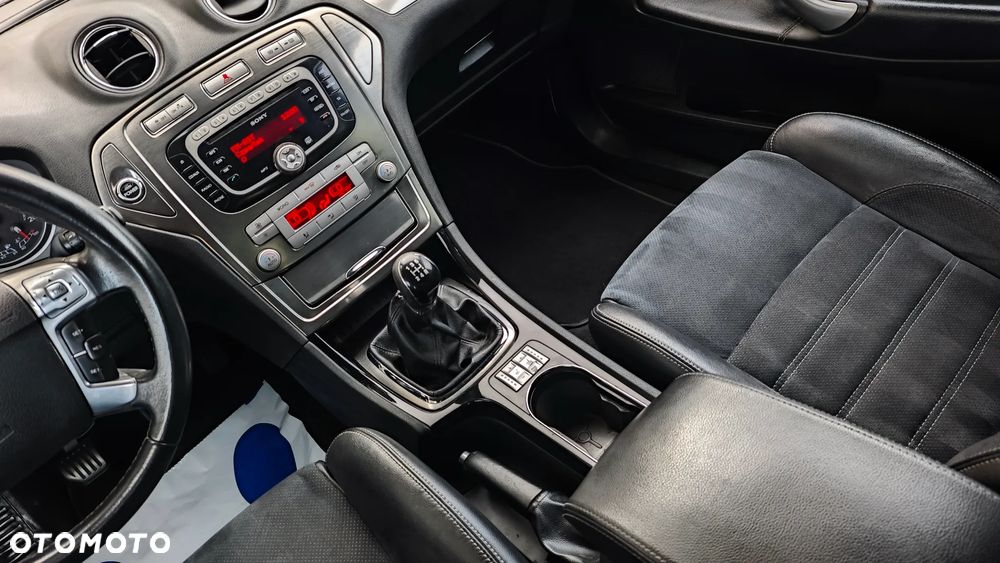 Ford Mondeo 2.0 Titanium X - 16