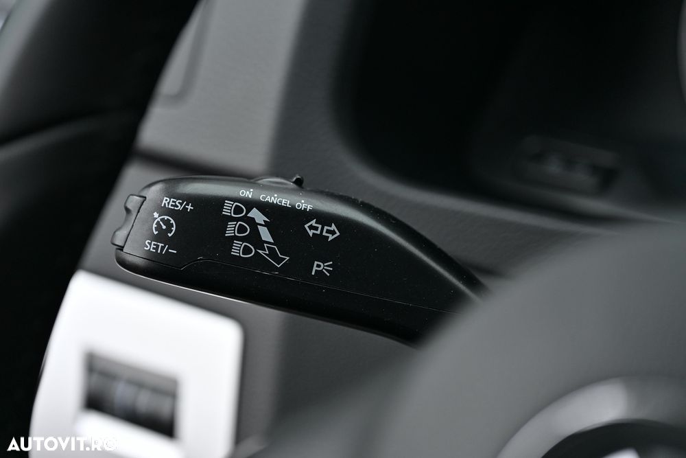 Volkswagen Multivan - 33