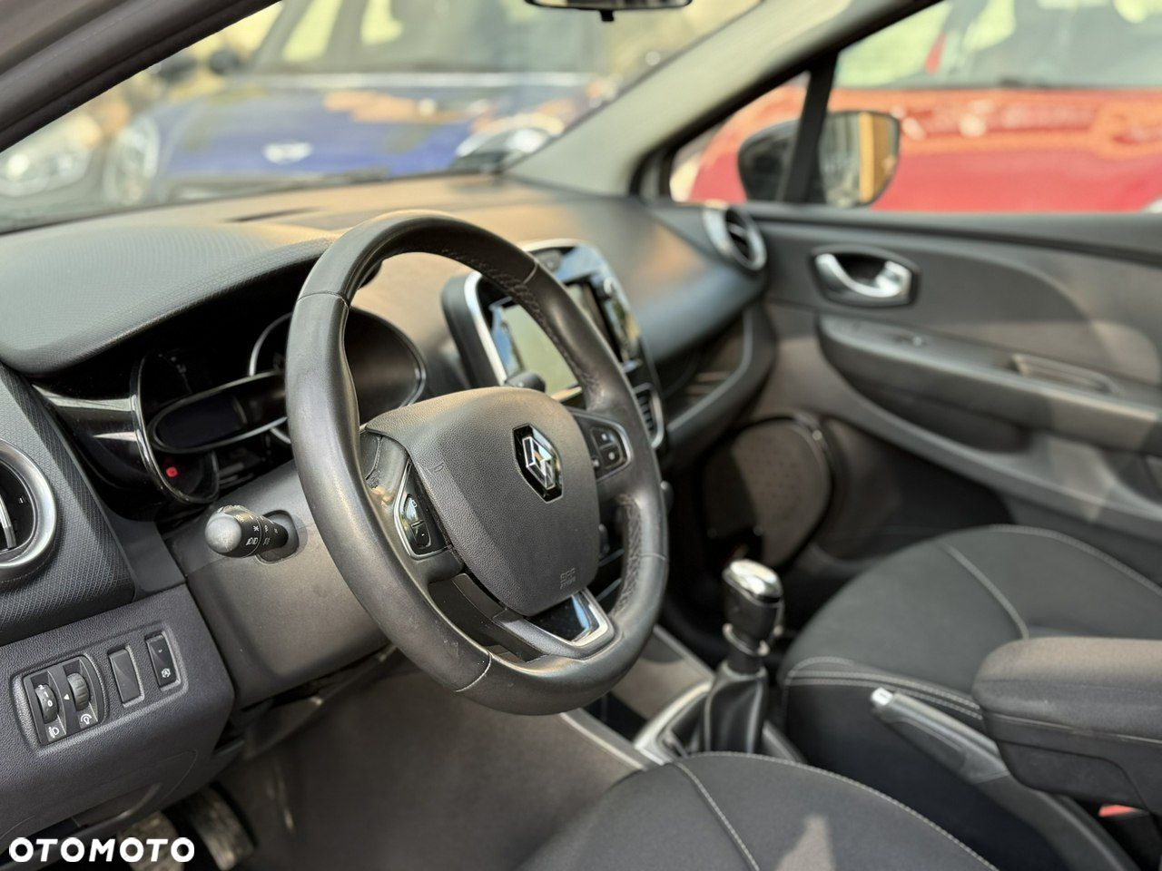 Renault Clio - 12