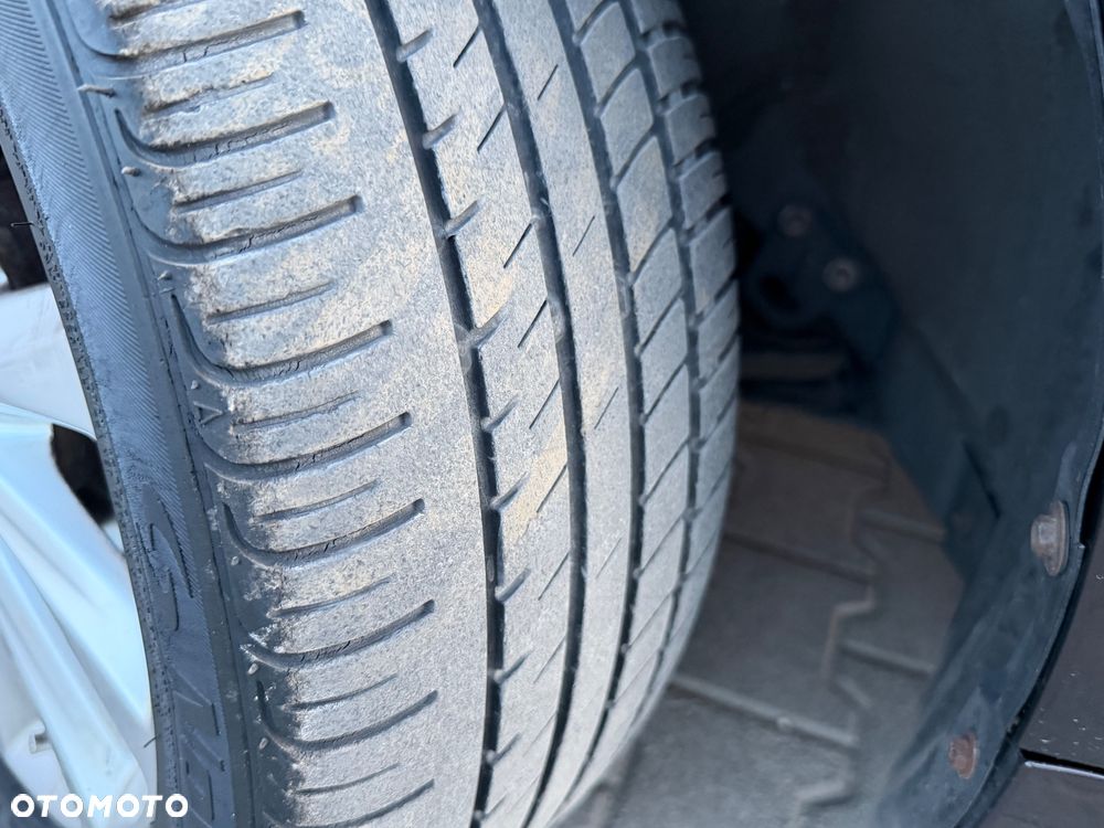 Lexus CT 200h Prestige - 20