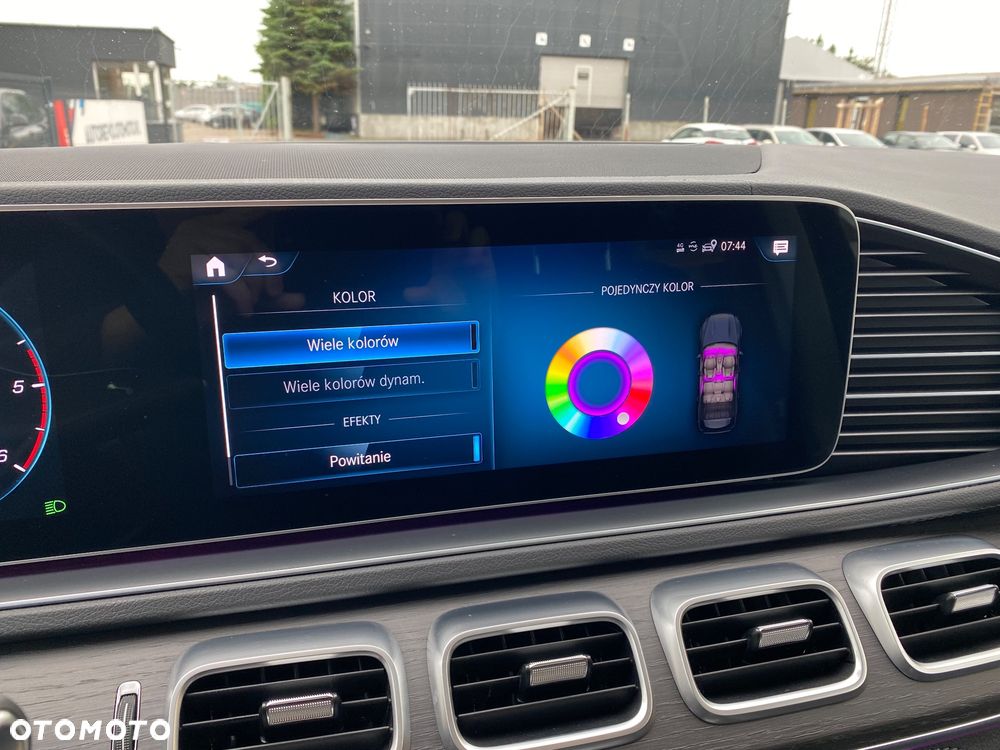 Mercedes-Benz GLS - 31