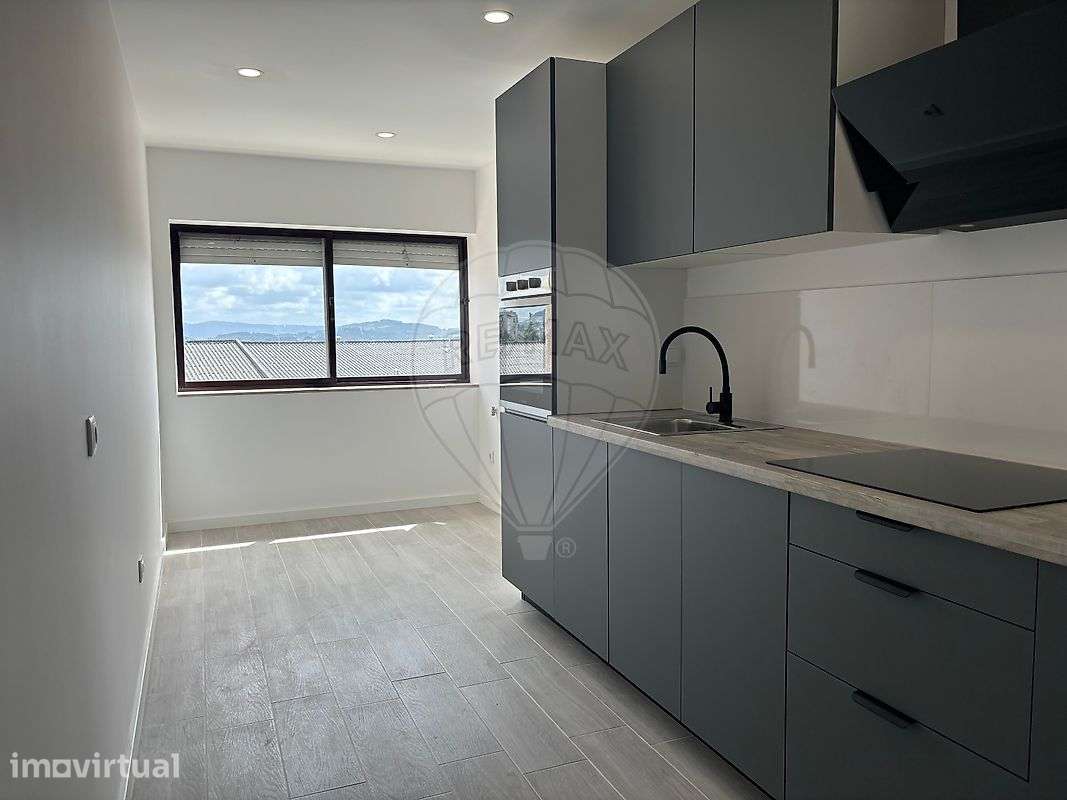Apartamento T2 para arrendamento - Grande imagem: 2/17