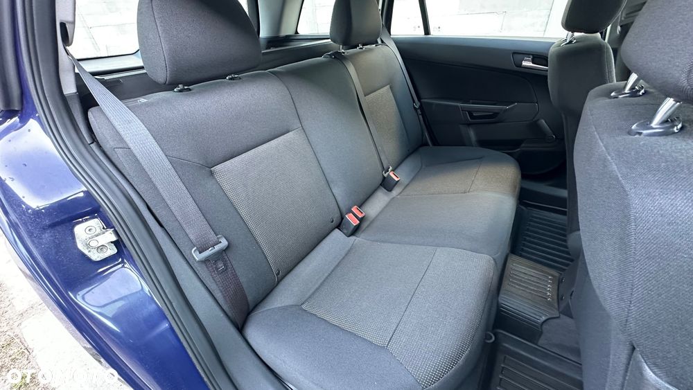 Opel Astra 1.4 Selection - 8