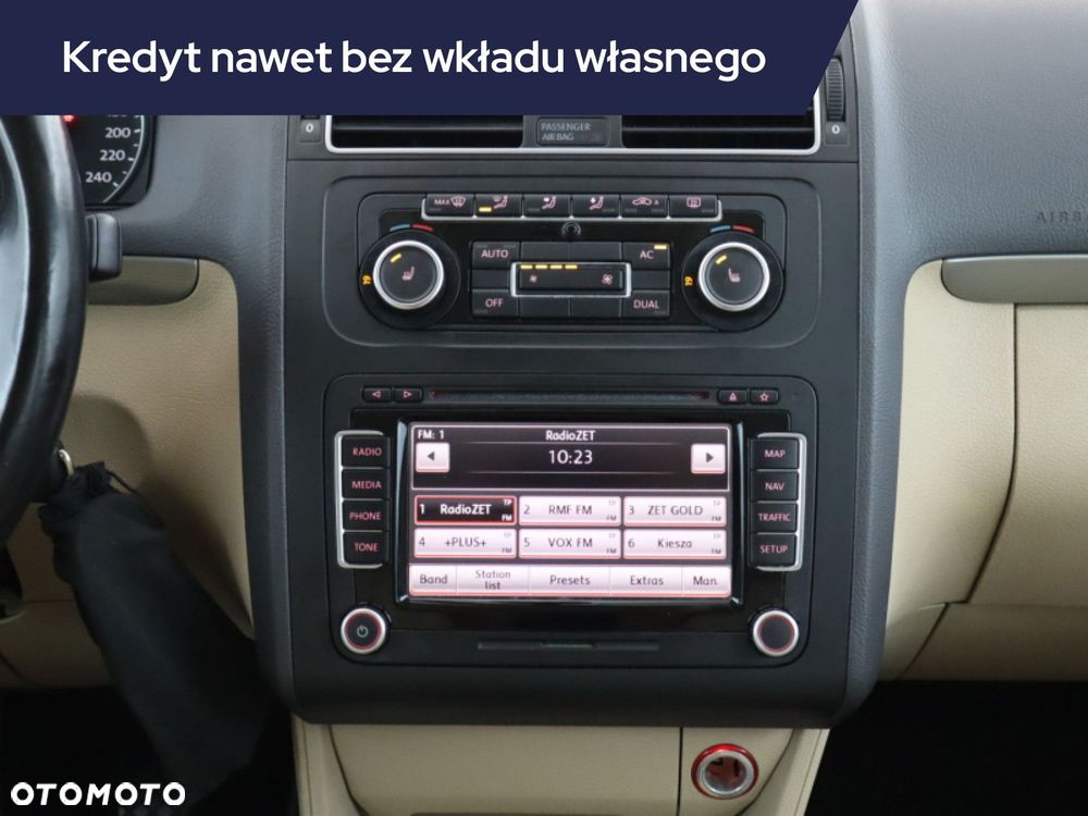 Volkswagen Touran - 15
