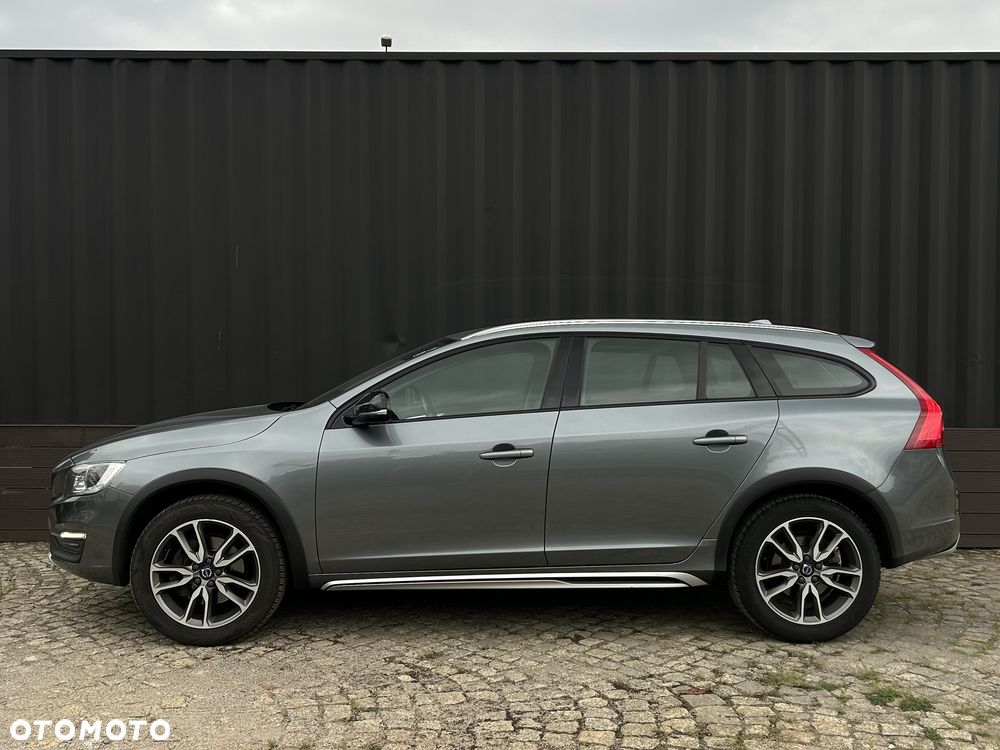 Volvo V40 Cross Country D3 Geartronic Momentum - 2