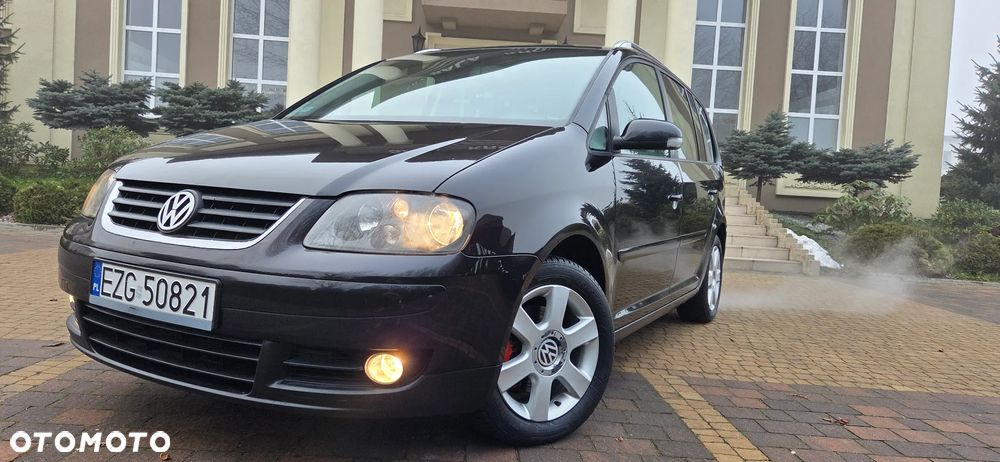 Volkswagen Touran 2.0 TDI DPF Highline - 20