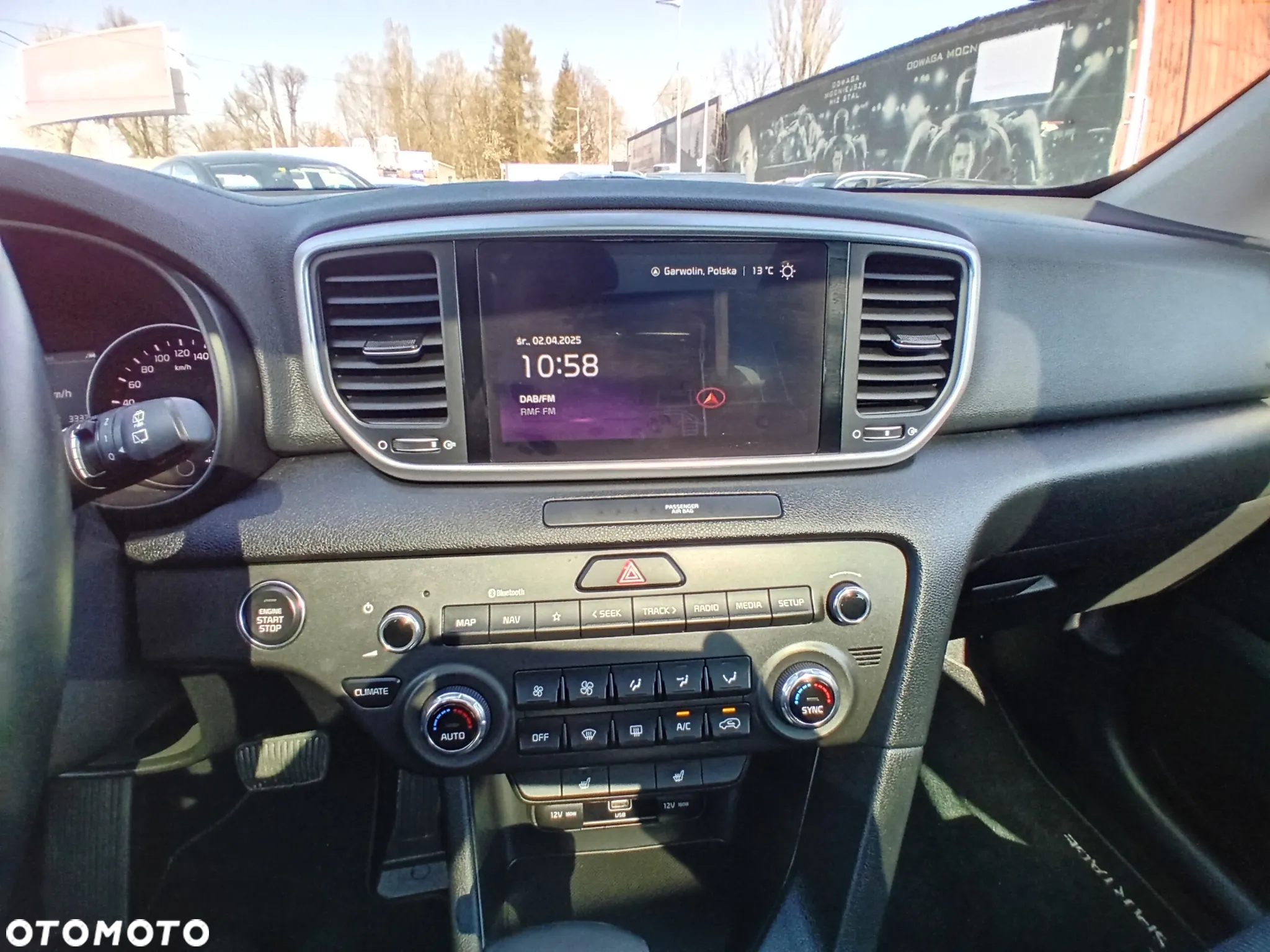 Kia Sportage - 16