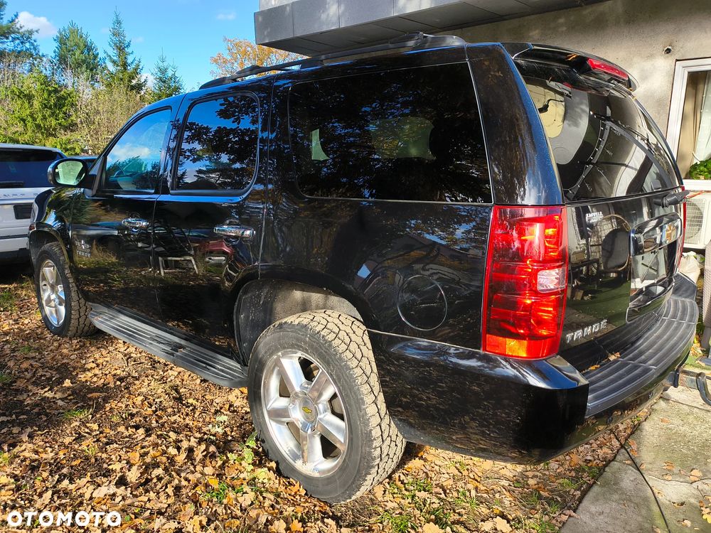 Chevrolet Tahoe - 2