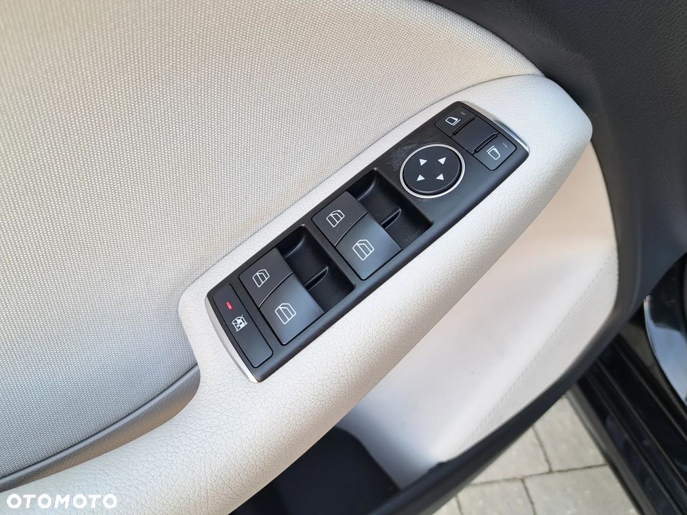 Mercedes-Benz Klasa B 180 (BlueEFFICIENCY) - 30