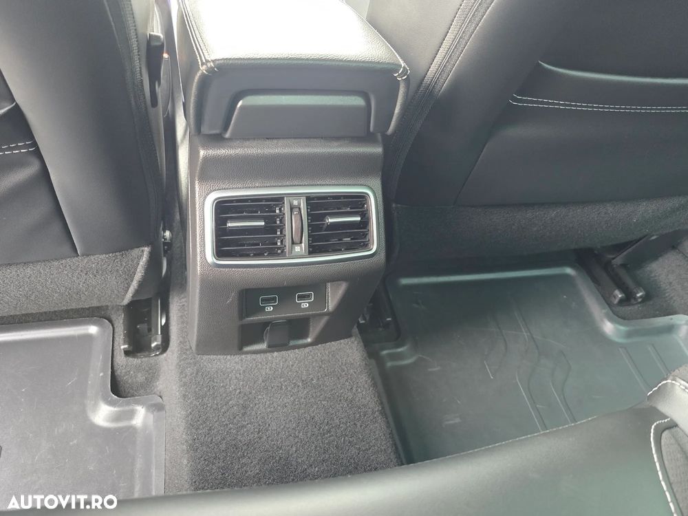 Renault Megane TCe Intens - 11