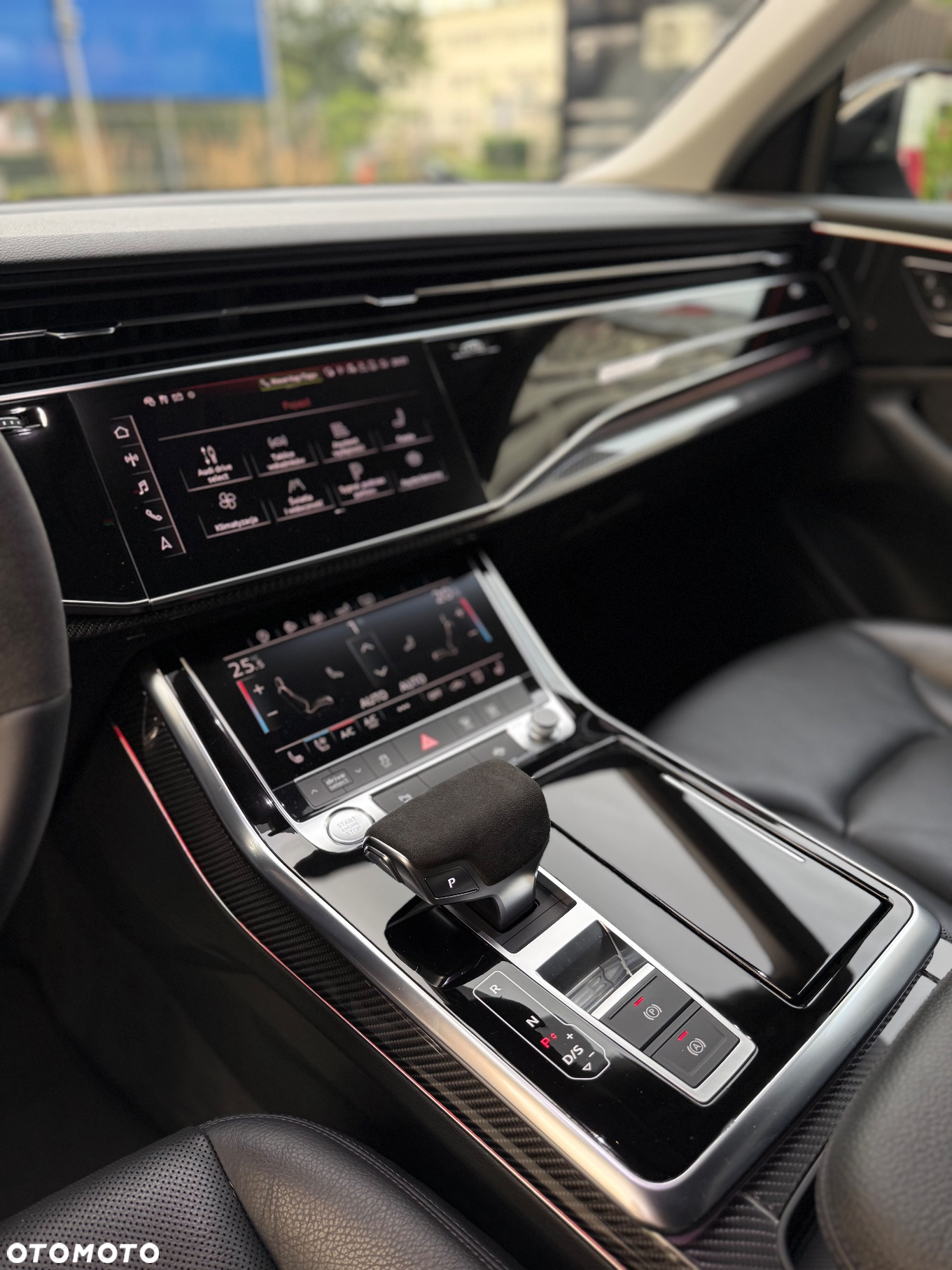 Audi Q8 - 12