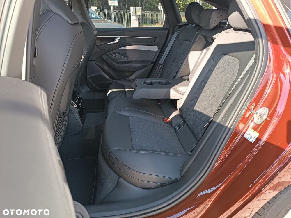 Audi A6 Avant - 16