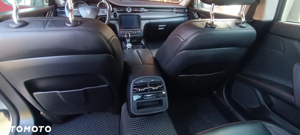 Maserati Quattroporte S Q4 GranSport - 15
