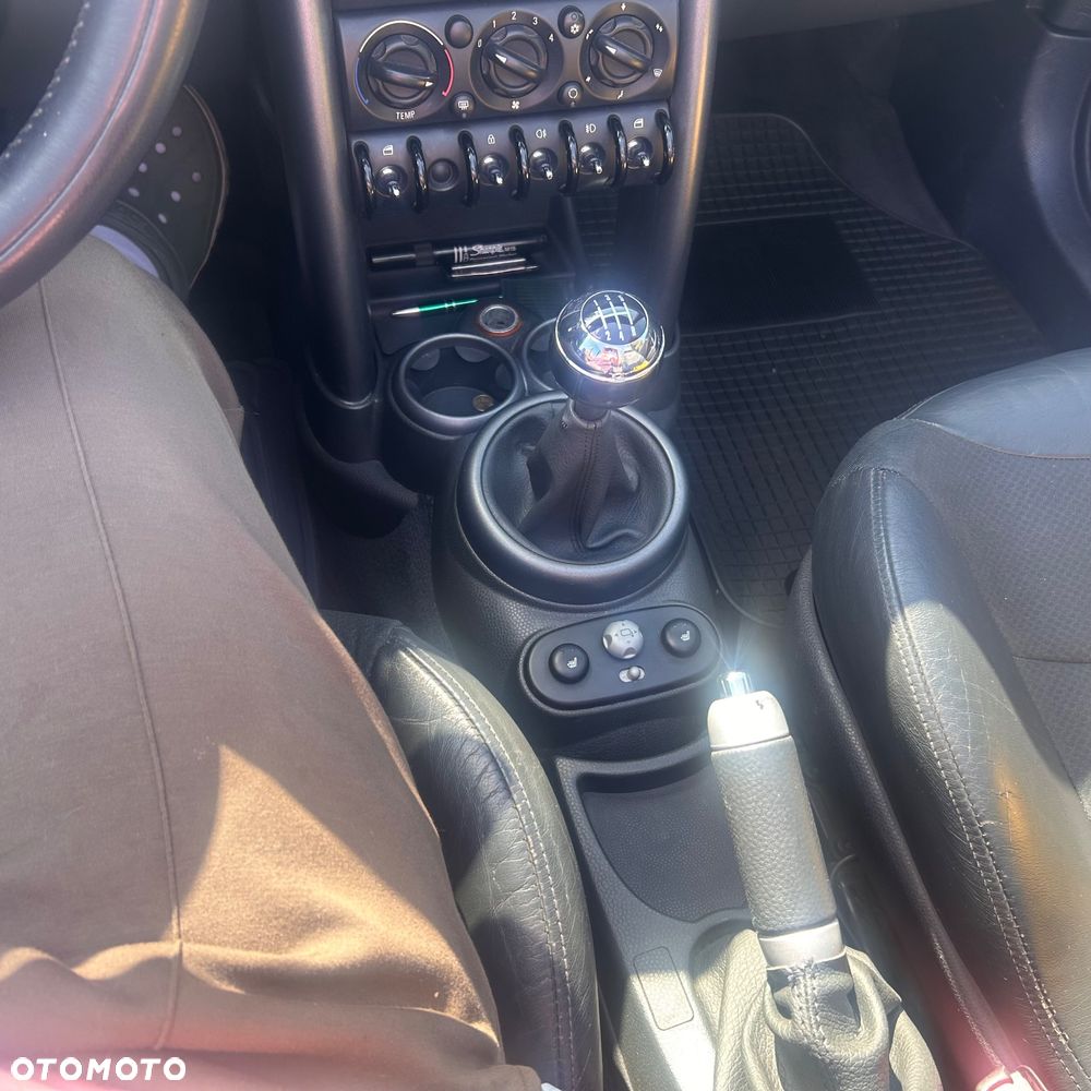 MINI Cooper Standard - 10