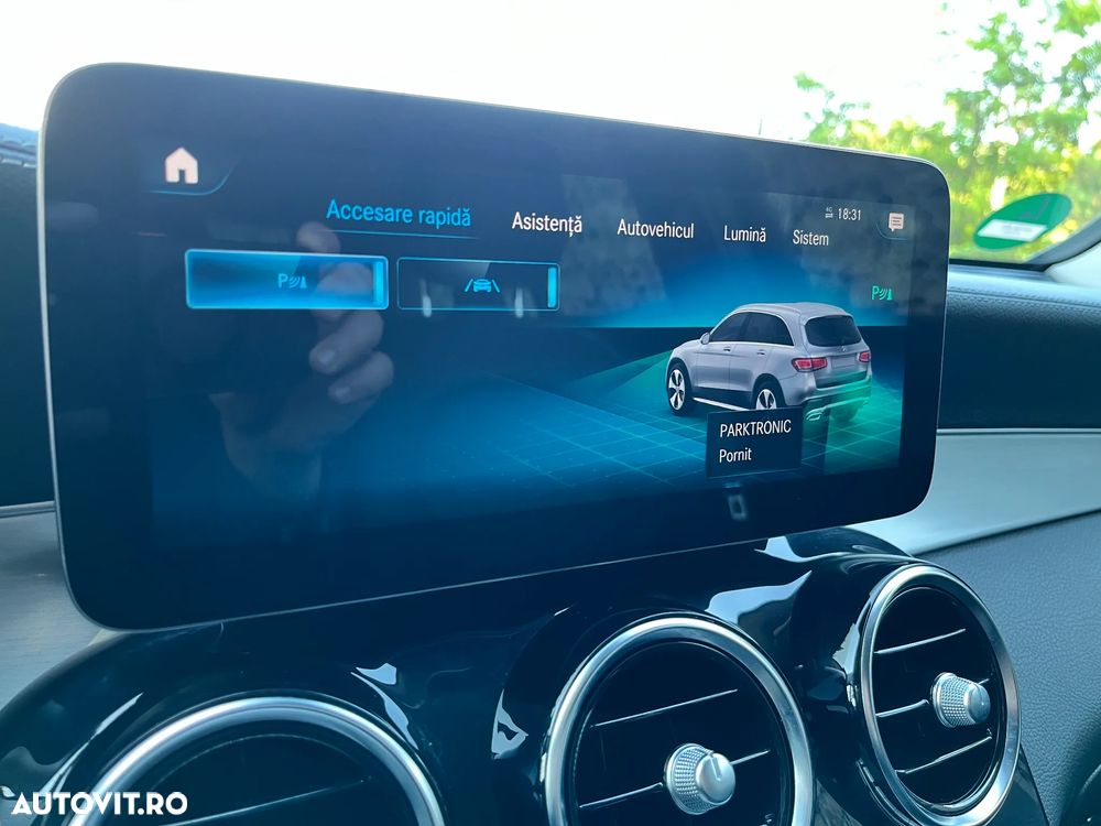 Mercedes-Benz GLC - 23