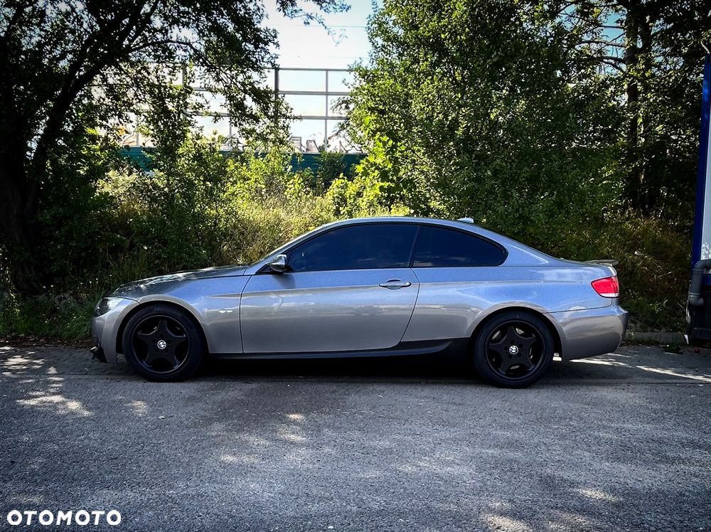 BMW Seria 7 750i - 10