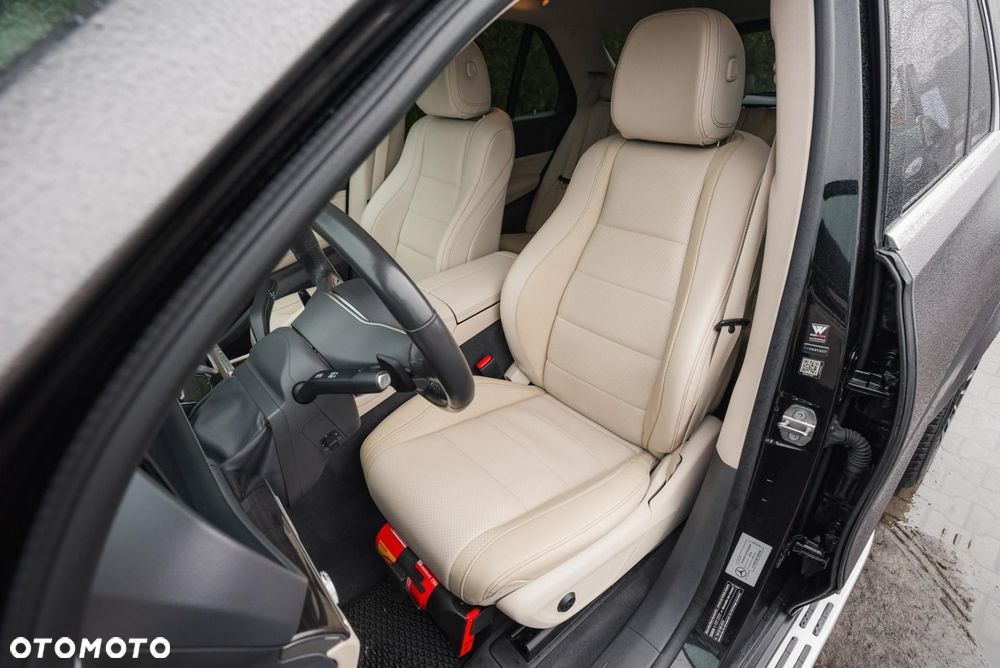 Mercedes-Benz GLE 300 d 4-Matic - 12