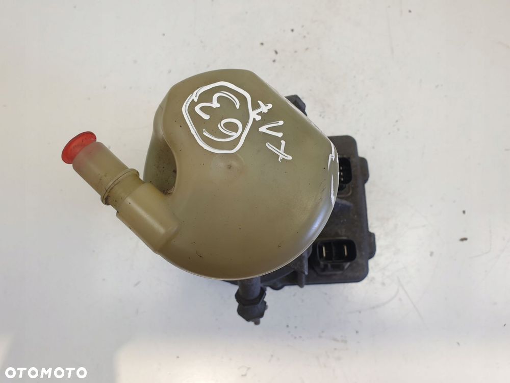 Volvo S60 II S80 II V70 III V60 POMPA WSPOMAGANIA 31360493 (63) - 2