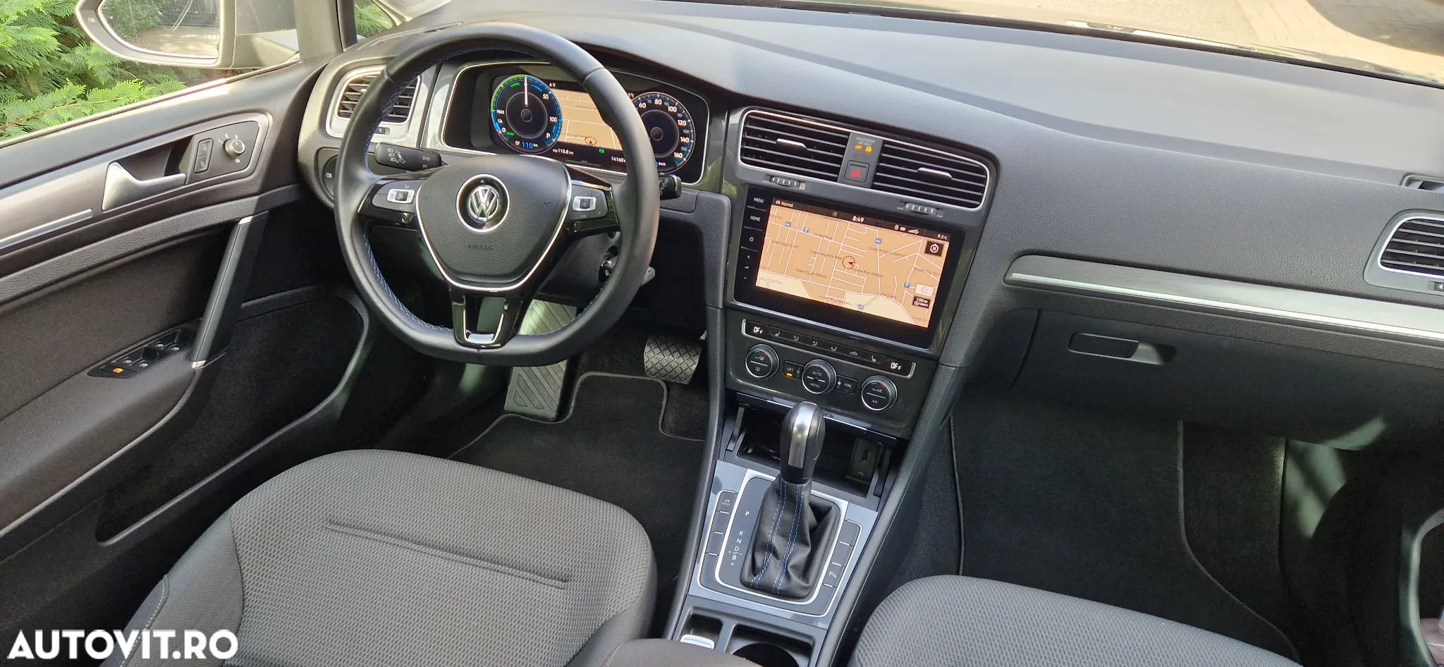 Volkswagen e-Golf - 6