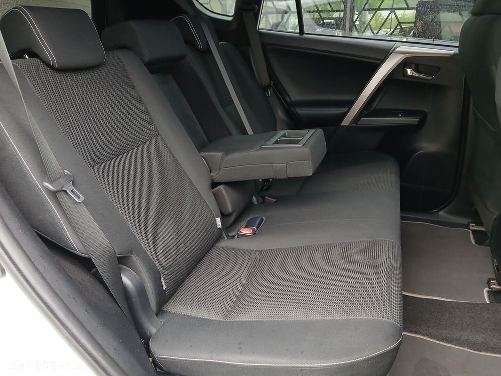 Toyota RAV4 Hybrid Premium 4x2 - 26