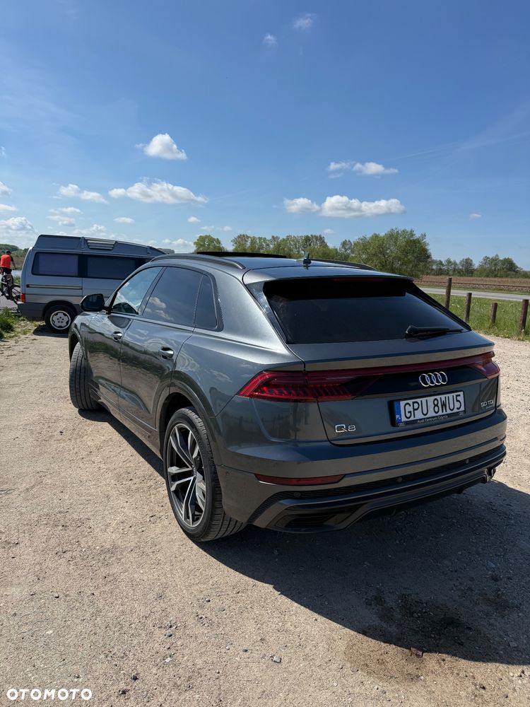 Audi Q8 - 11