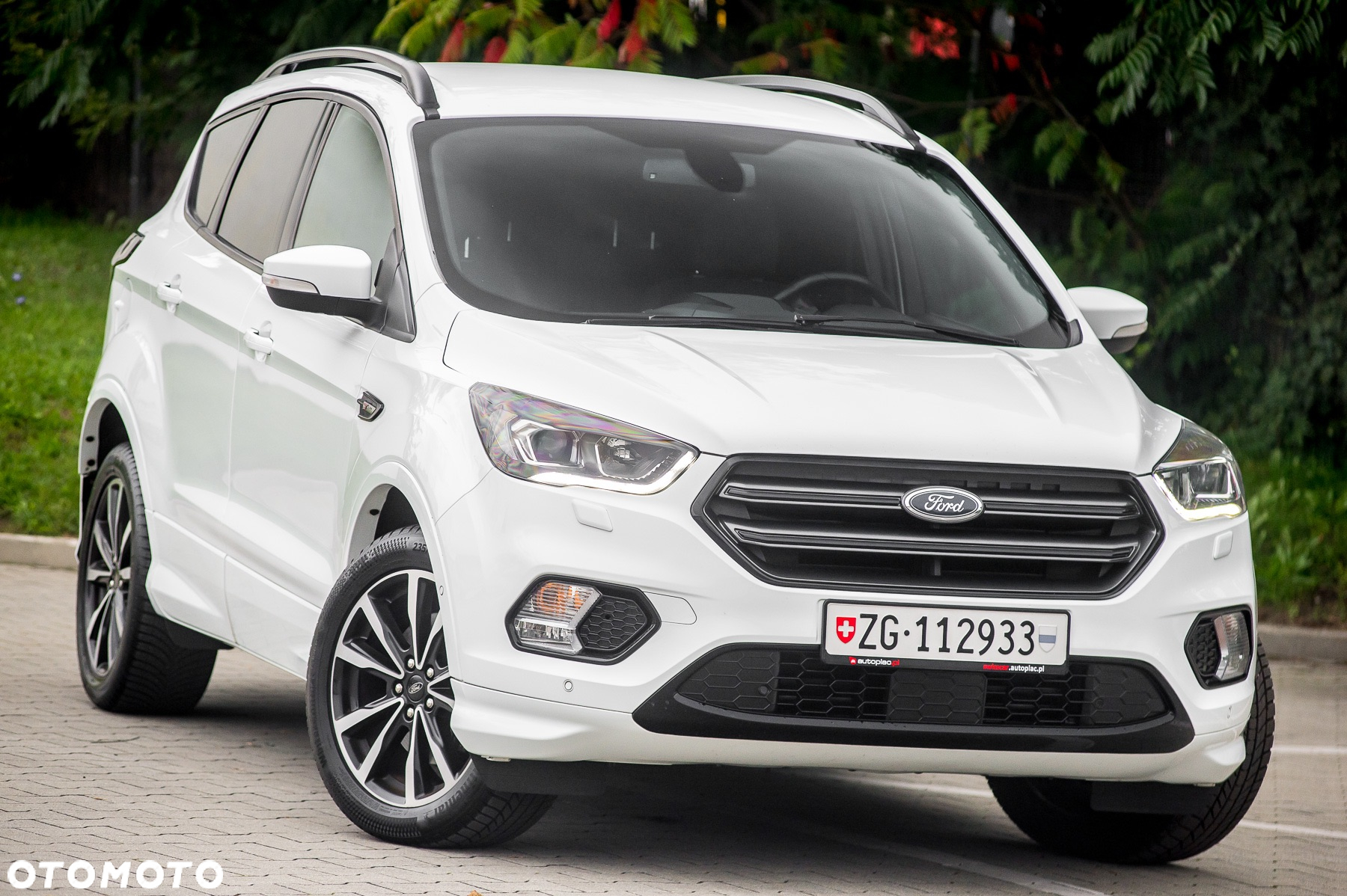 Ford Kuga 2.0 TDCi AWD ST-Line - 4