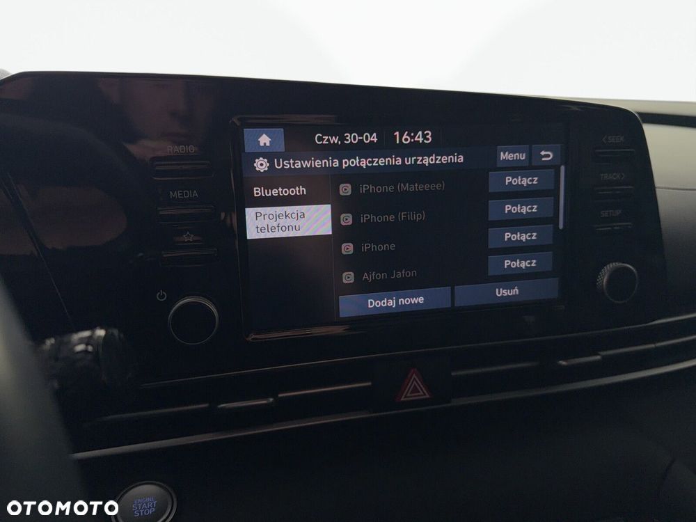 Hyundai Elantra - 25