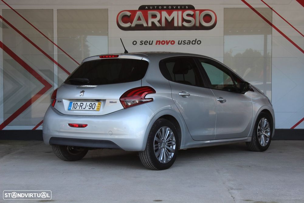 Peugeot 208 1.2 PureTech Style - 3