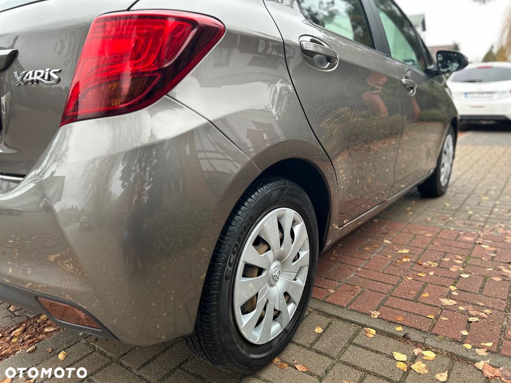 Toyota Yaris 1.0 Life EU6 - 9