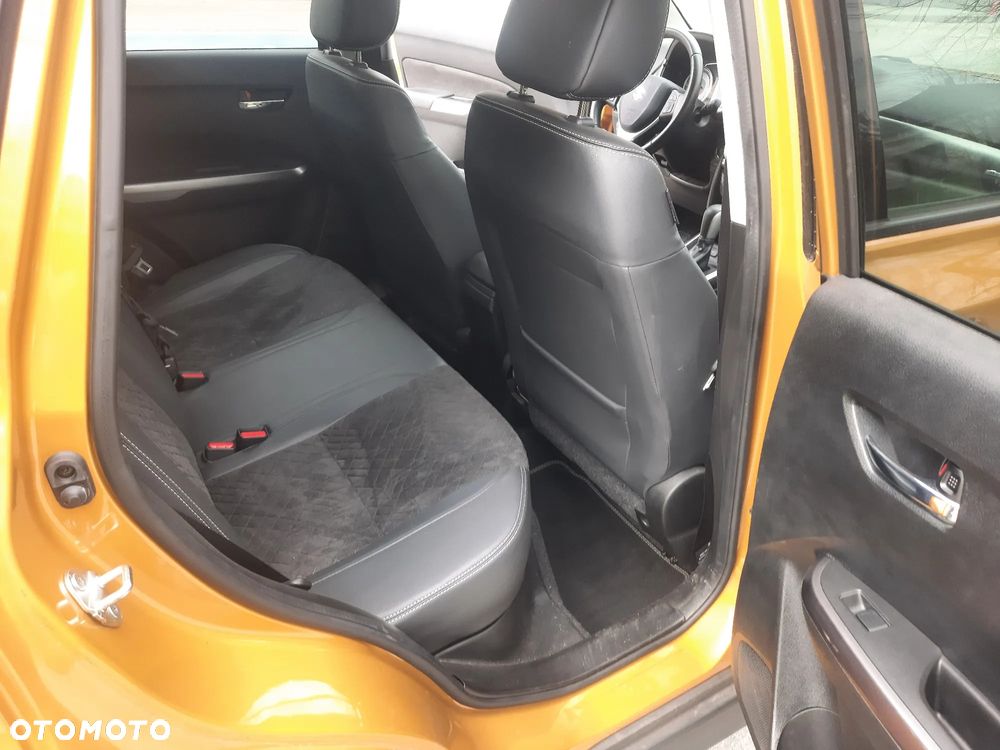 Suzuki Vitara 1.4 Boosterjet Premium 4WD - 17