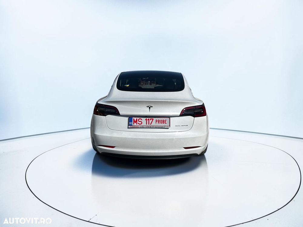 Tesla Model 3 Langstreckenbatterie Allradantrieb Dual Motor - 10