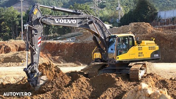 Dezmembram excavator volvo ec330 - 1