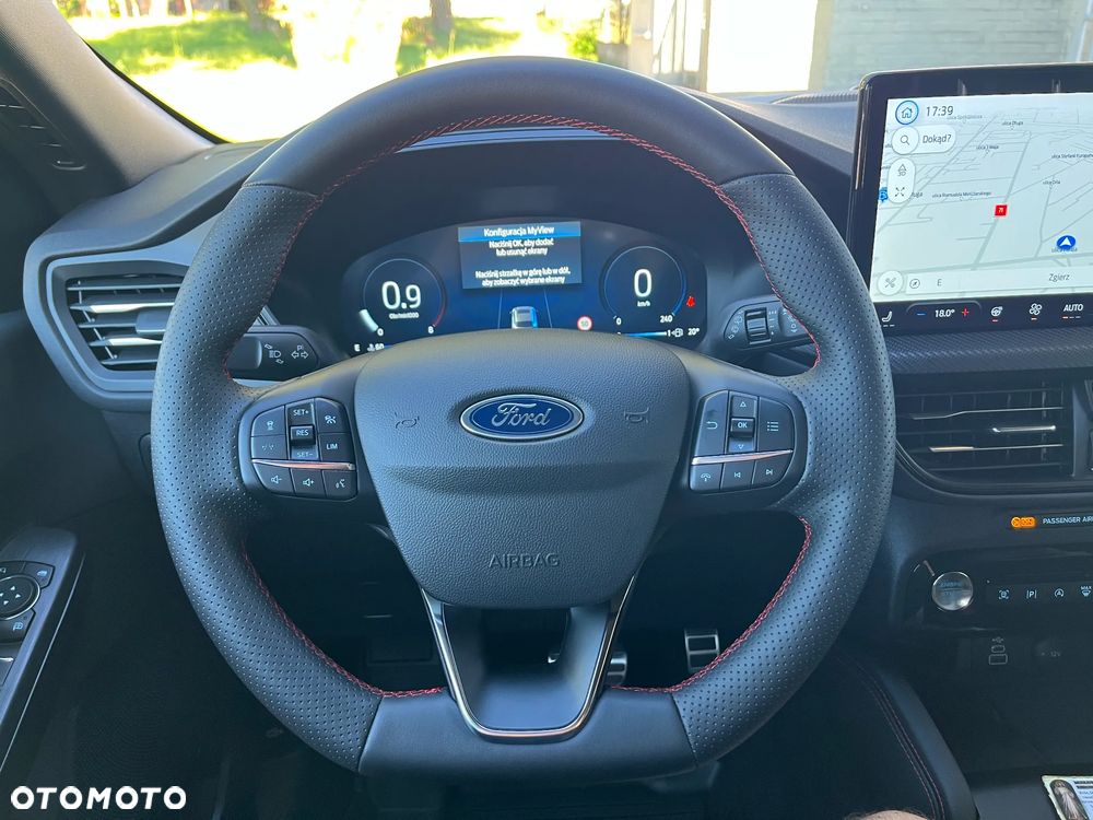 Ford Kuga - 10