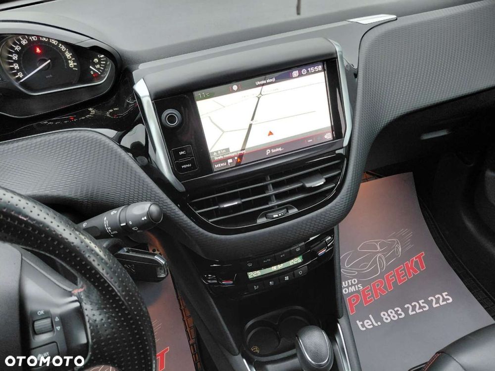 Peugeot 208 - 22