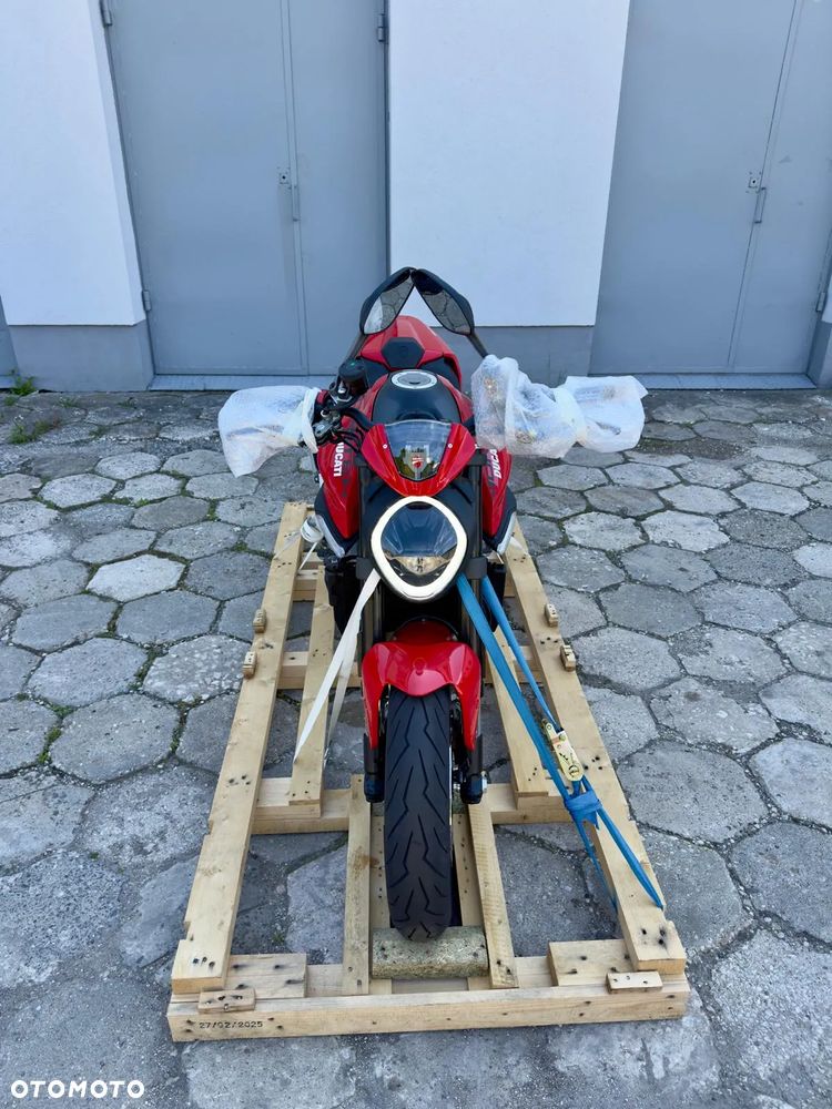 Ducati Monster - 5