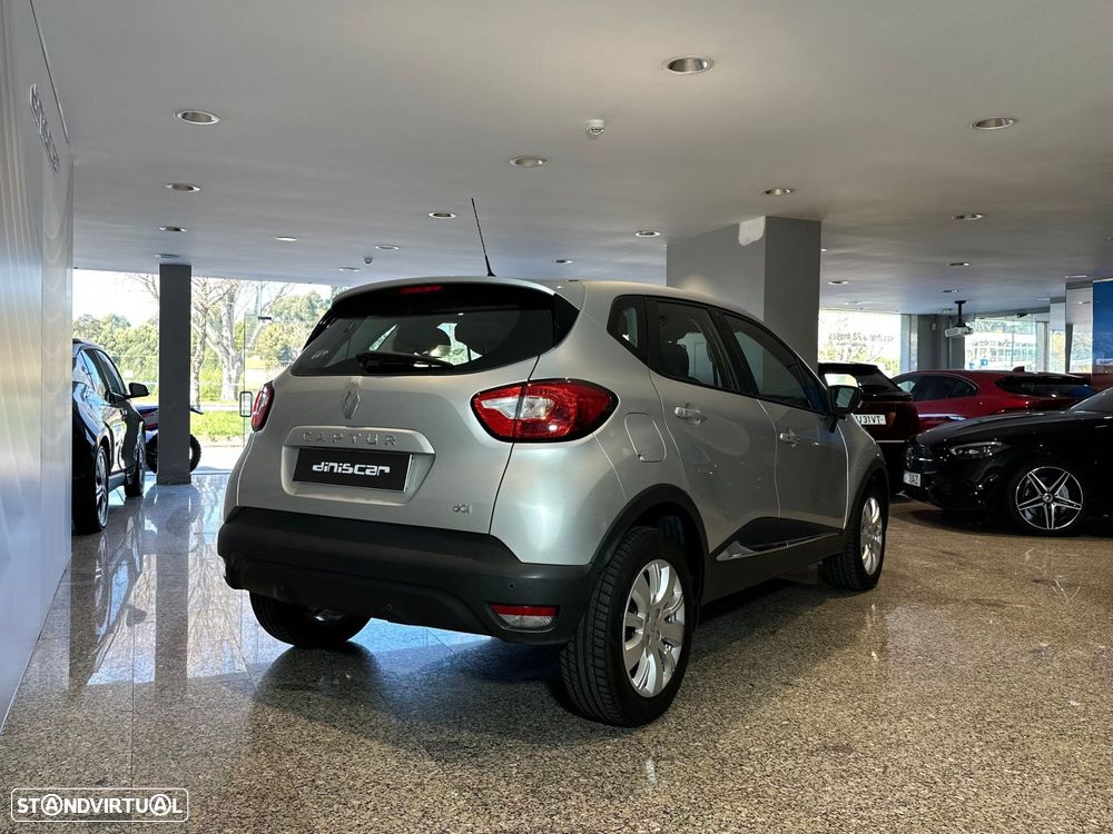 Renault Captur dCi 90 EDC Dynamique - 32