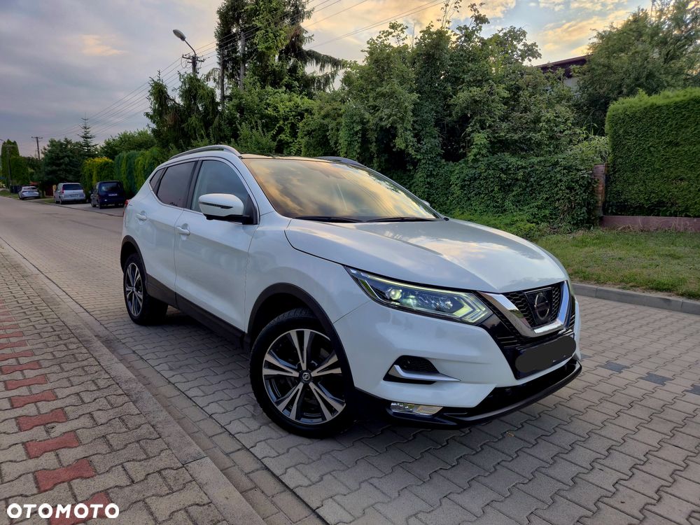 Nissan Qashqai 1.2 DIG-T 360 - 1