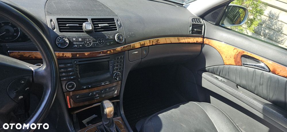 MERCEDES BENZ W211 E KLASA 02-09 RADIOODTWARZACZ RADIO - 1