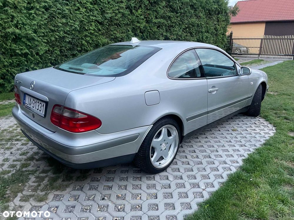 Mercedes-Benz CLK - 3