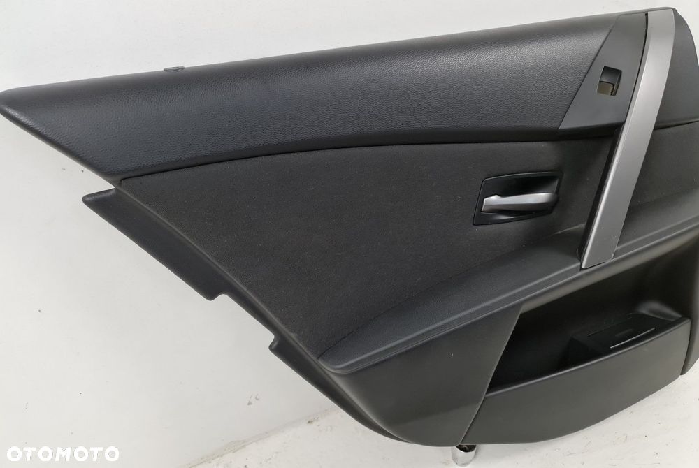 TAPICERKA BOCZEK DRZWI LEWY TYŁ BMW 5 E61 - 3