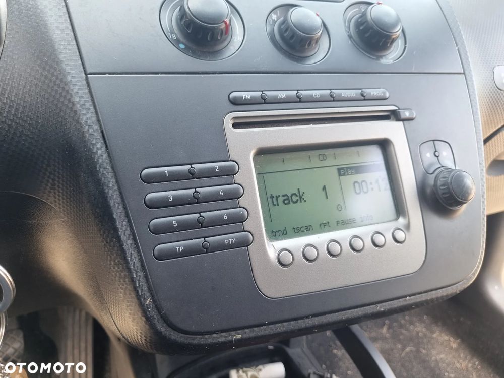 SEAT TOLEDO III 04-09 2005 r. radio radioodtwarzacz radioodbiornik * - 2