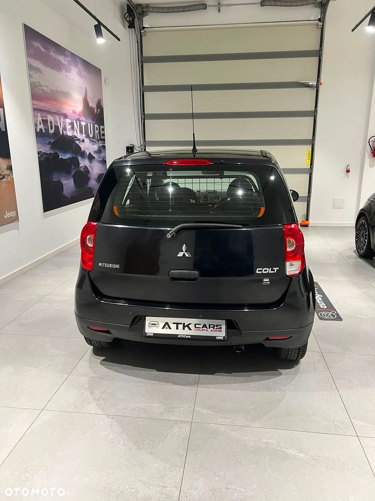 Mitsubishi Colt - 6