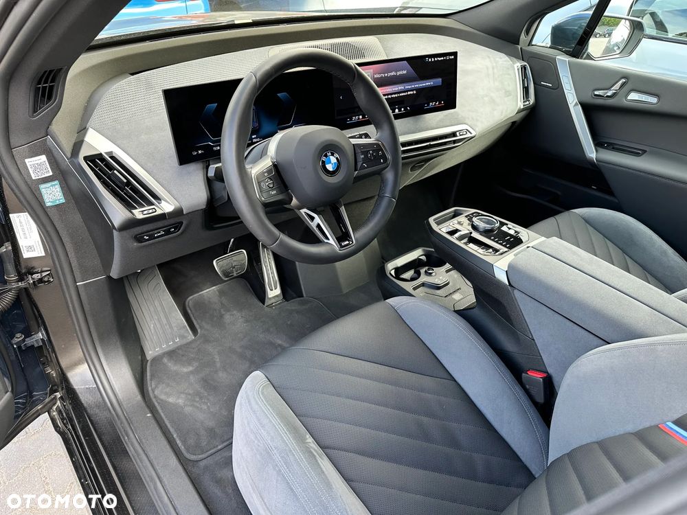 BMW iX xDrive45 100.6kWh - 11